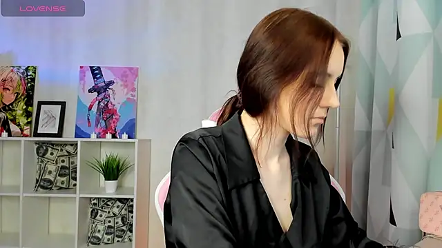 Snapshot of Tonya_Gray chatting on 12.29.24 Tonya Gray online show from 12.29.24