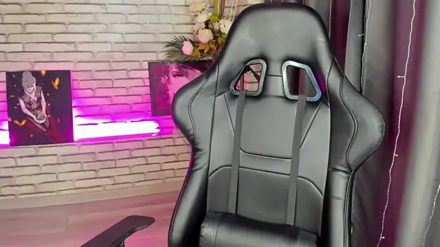 Snapshot of Tonya_Gray chatting on 01.19.25 Tonya Gray online show from 01.19.25