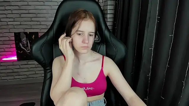 Snapshot of Tonya_Gray chatting on 01.21.25 Tonya Gray online show from 01.21.25