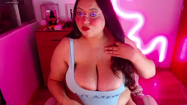 Rebeca charme21 online show from 12.28.24