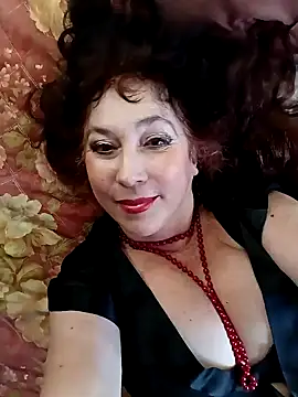 Snapshot of GypsyEsmeralda chatting on 01.06.25 GypsyEsmeralda online show from 01.06.25