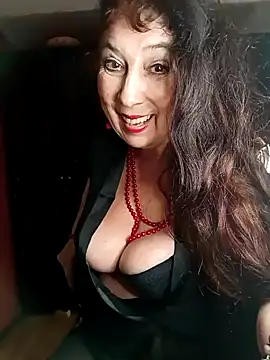 Snapshot of GypsyEsmeralda chatting on 01.11.25 GypsyEsmeralda online show from 01.11.25