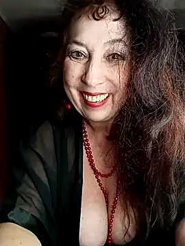 Snapshot of GypsyEsmeralda chatting on 01.16.25 GypsyEsmeralda online show from 01.16.25