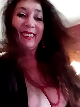 Snapshot of GypsyEsmeralda chatting on 01.18.25 GypsyEsmeralda online show from 01.18.25