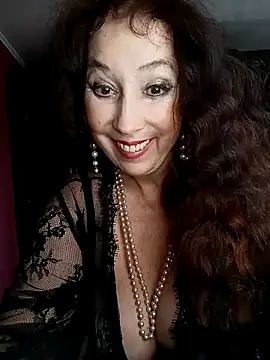 Snapshot of GypsyEsmeralda chatting on 03.18.25 GypsyEsmeralda online show from 03.18.25