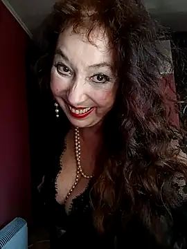 Snapshot of GypsyEsmeralda chatting on 03.21.25 GypsyEsmeralda online show from 03.21.25
