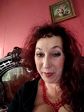 Snapshot of GypsyEsmeralda chatting on 09.22.25 GypsyEsmeralda online show from 09.22.25