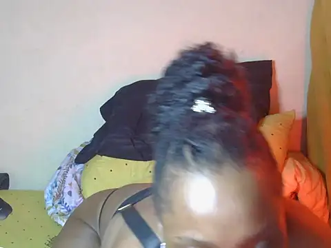 Snapshot of FreakySag_8888 chatting on 09.14.25 FreakySag 8888 online show from 09.14.25