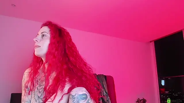 Snapshot of Borbala_Iggy chatting on 02.23.25 Borbala Iggy online show from 02.23.25