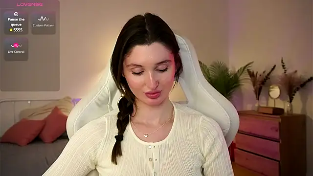 Snapshot of tender_babyy chatting on 03.19.25 tender babyy online show from 03.19.25