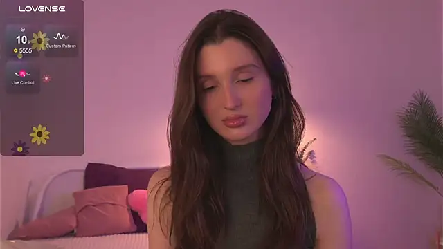 Snapshot of tender_babyy chatting on 09.25.25 tender babyy online show from 09.25.25