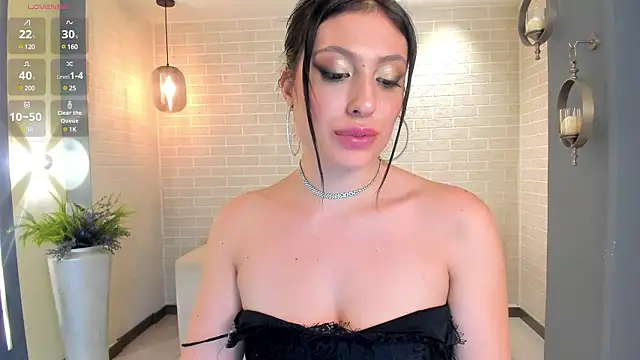 Snapshot of IrinaPortman chatting on 02.18.25 IrinaPortman online show from 02.18.25