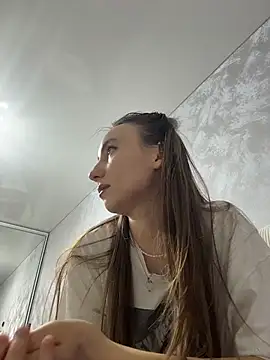 viviandaimond1 online show from 11.30.25