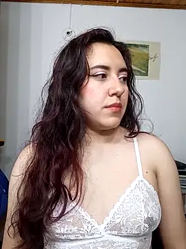 Snapshot of Emi_chik chatting on 03.23.25 Emi chik online show from 03.23.25