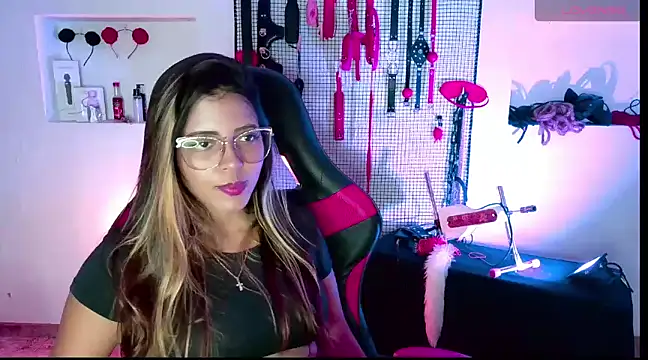 Snapshot of Megaan_Greey chatting on 01.28.25 Megaan Greey online show from 01.28.25