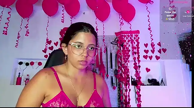 Snapshot of Megaan_Greey chatting on 02.14.25 Megaan Greey online show from 02.14.25