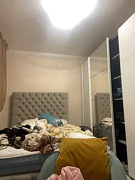 Snapshot of Gya_Rue chatting on 01.05.25 Gya Rue online show from 01.05.25