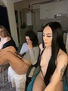 Snapshot of Gya_Rue chatting on 03.21.25 Gya Rue online show from 03.21.25