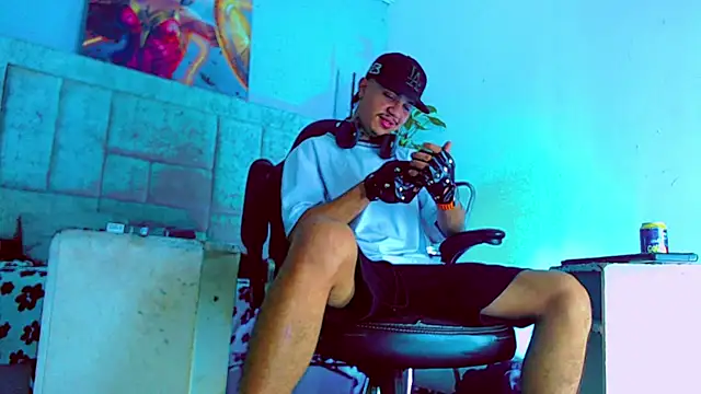 HannibalLester online show from 10.22.25