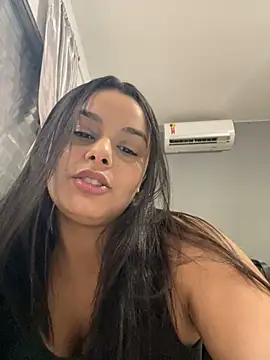 crystalmmour online show from 02.28.25