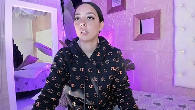 sadashi moon  online show from 03.19.25