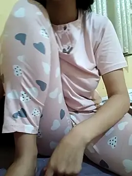 Snapshot of yasima-39 chatting on 10.15.25 yasima-39 online show from 10.15.25