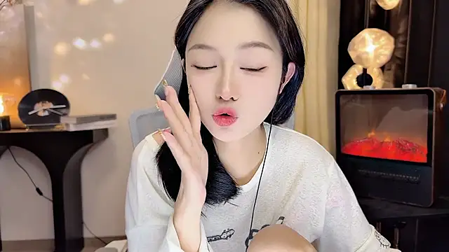 xiaodaibabyy online show from 02.13.25