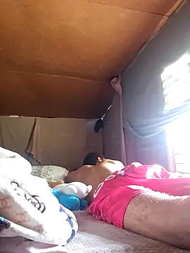 Snapshot of jose5320_20 chatting on 09.13.25 jose5320 20 online show from 09.13.25