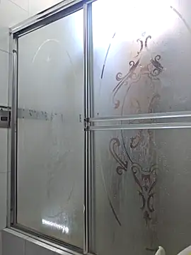 Snapshot of jose5320_20 chatting on 10.08.25 jose5320 20 online show from 10.08.25