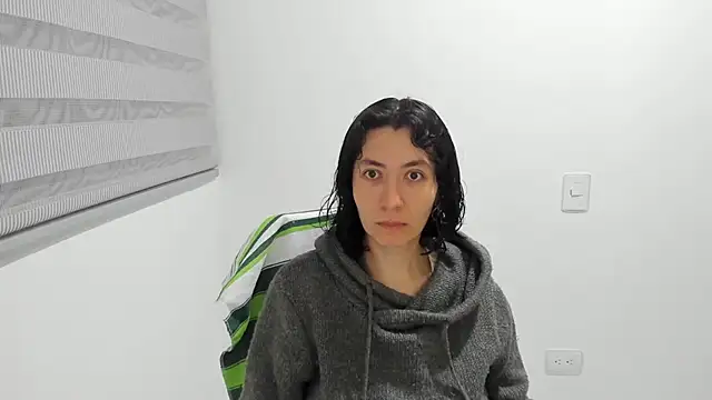 Snapshot of Electraa_fox chatting on 10.17.25 Electraa fox online show from 10.17.25