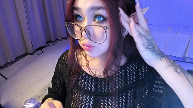 Snapshot of Yuriko_May chatting on 01.06.25 Yuriko May online show from 01.06.25