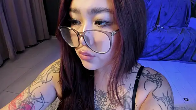 Snapshot of Yuriko_May chatting on 02.07.25 Yuriko May online show from 02.07.25