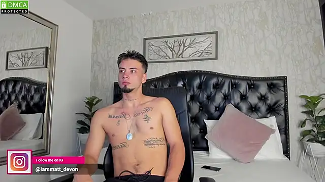 Snapshot of MattDevon chatting on 01.22.25 MattDevon online show from 01.22.25