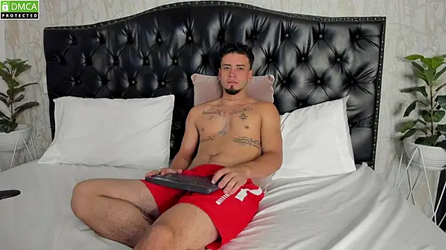 Snapshot of MattDevon chatting on 01.23.25 MattDevon online show from 01.23.25