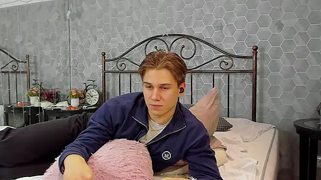 Snapshot of Marcus_Swampov chatting on 12.13.24 Marcus Swampov online show from 12.13.24