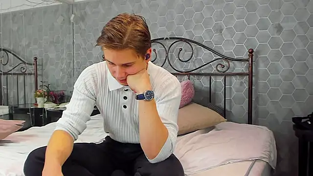 Snapshot of Marcus_Swampov chatting on 12.22.24 Marcus Swampov online show from 12.22.24