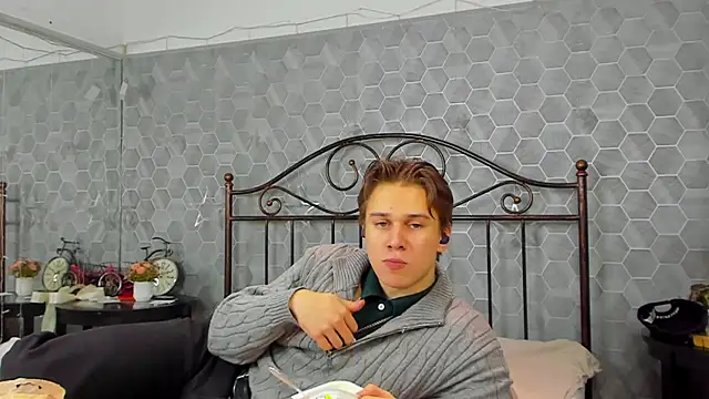 Snapshot of Marcus_Swampov chatting on 01.12.25 Marcus Swampov online show from 01.12.25