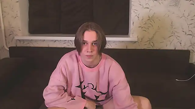 Snapshot of Marcus_Swampov chatting on 10.19.25 Marcus Swampov online show from 10.19.25