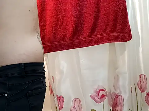 Snapshot of domexib chatting on 02.26.25 domexib online show from 02.26.25