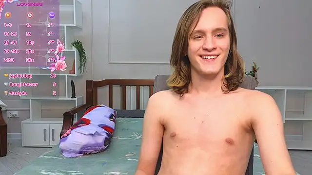 Snapshot of nikompell chatting on 12.30.24 nikompell online show from 12.30.24