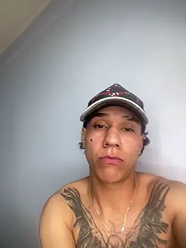 EduardoTitan97 online show from 10.13.25