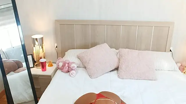 Snapshot of IamCrystal2 chatting on 12.13.24 IamCrystal2 online show from 12.13.24