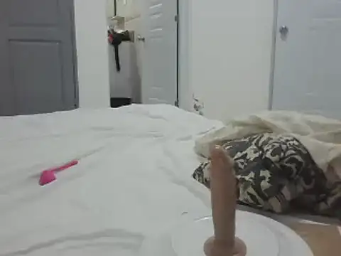 Snapshot of adele-33 chatting on 03.07.25 adele-33 online show from 03.07.25