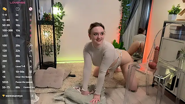 Snapshot of Lella_Ryann_ chatting on 02.01.25 Lella Ryann online show from 02.01.25
