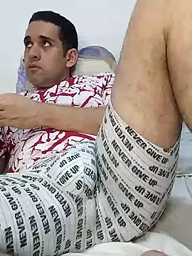 Snapshot of CRISTHIAN_GREY01 chatting on 01.17.25 CRISTHIAN GREY01 online show from 01.17.25