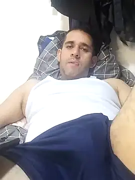 Snapshot of CRISTHIAN_GREY01 chatting on 02.25.25 CRISTHIAN GREY01 online show from 02.25.25