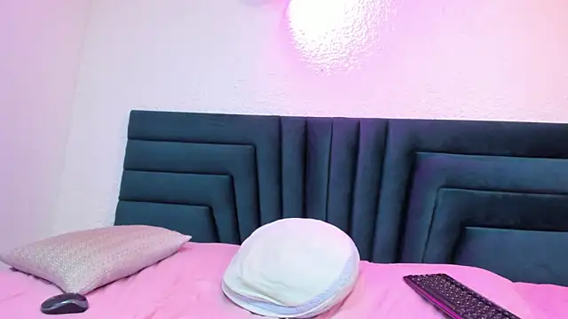 Snapshot of LisaWhite_ chatting on 01.16.25 LisaWhite online show from 01.16.25