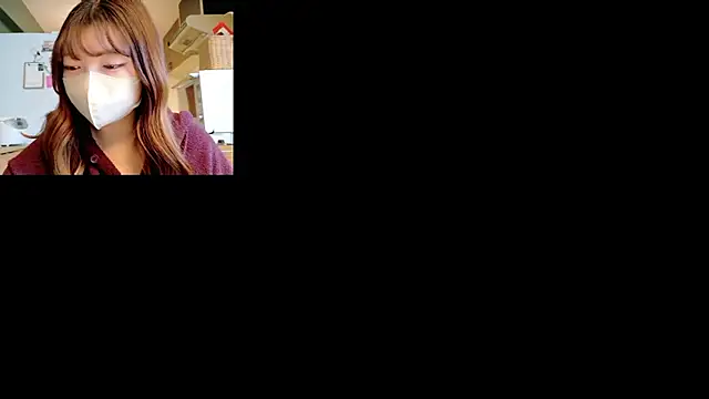 Snapshot of _Yui_ chatting on 10.25.25  Yui  online show from 10.25.25