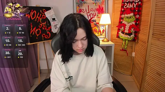 Snapshot of fiamoory chatting on 01.03.25 fiamoory online show from 01.03.25