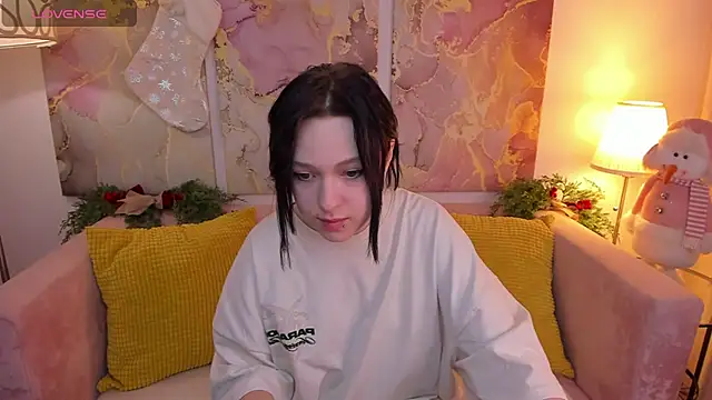Snapshot of fiamoory chatting on 01.05.25 fiamoory online show from 01.05.25